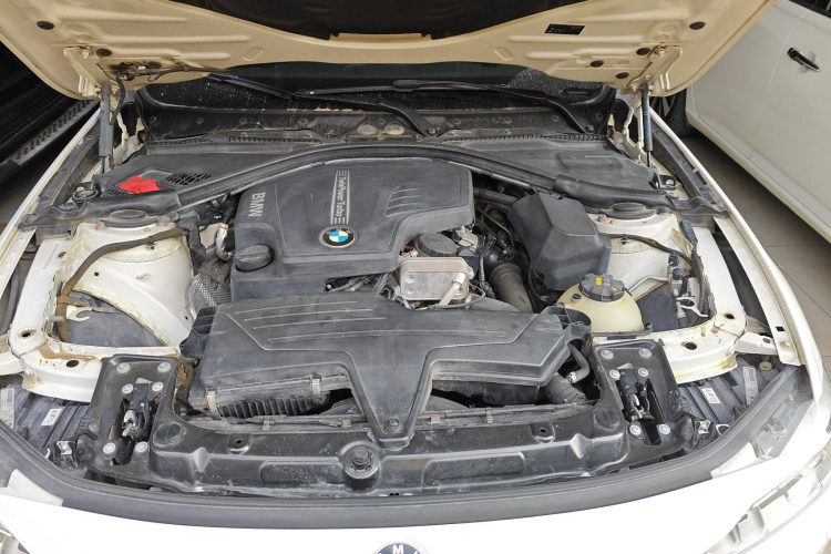 宝马3系 2015款 320Li 超悦版时尚型局部细节24