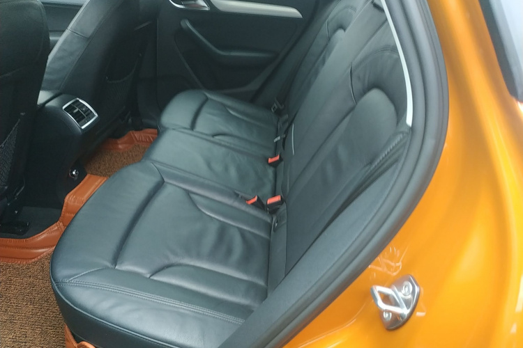 奥迪Q3 2013款 35 TFSI 舒适型中控内饰7004