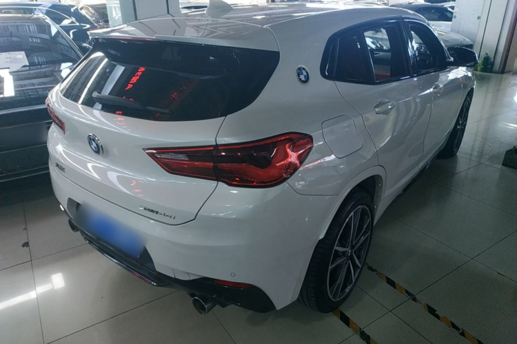 宝马X2 2020款 sDrive25i 尊享型M运动套装车身外观7