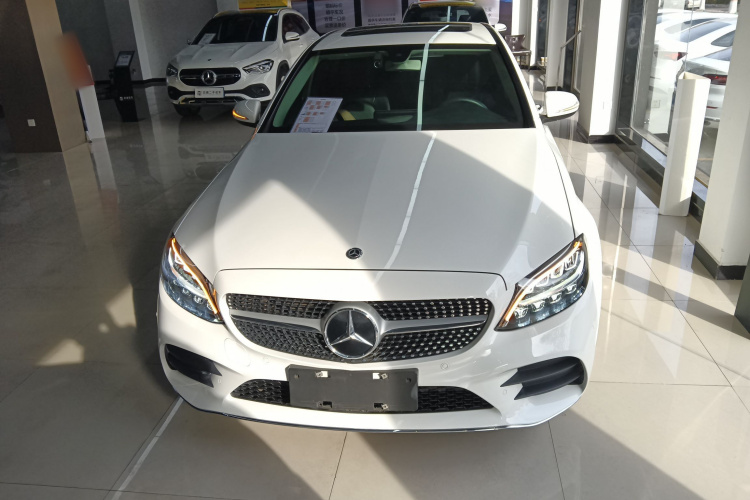 奔驰C级 2020款 改款 C 200 L 时尚型运动版车身外观2