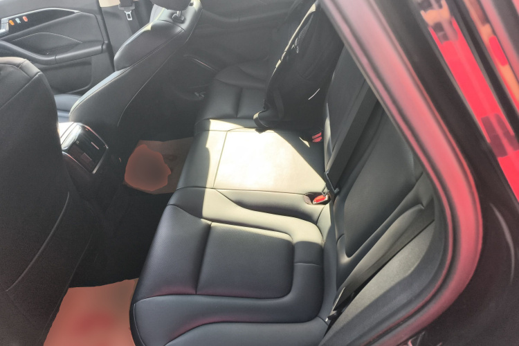 奔腾B70 2022款 第三代 1.5T 自动尊享型中控内饰7004