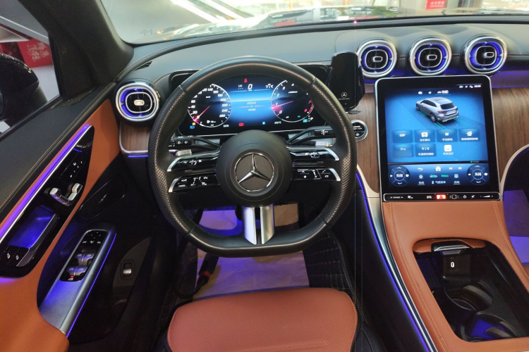 奔驰GLC 2023款 GLC 300 L 4MATIC 动感型 5座中控内饰13