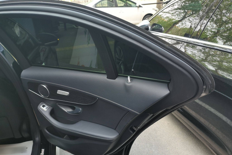 奔驰C级 2021款 C 260 L 运动版中控内饰7006