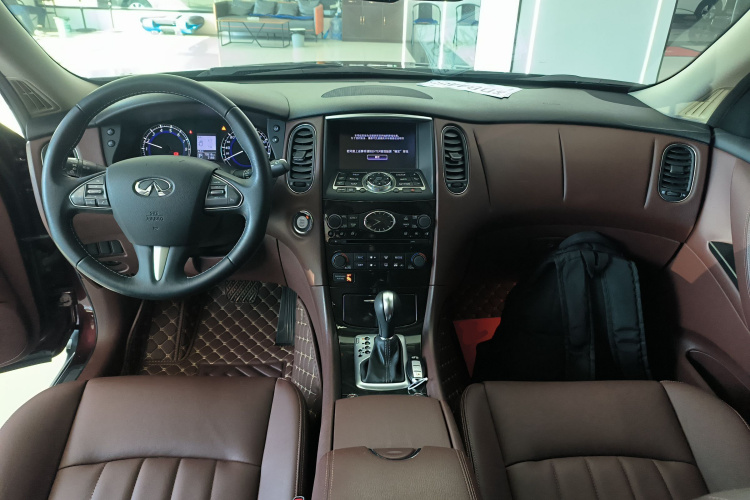 英菲尼迪QX50 2015款 2.5L 悦享版中控内饰7002