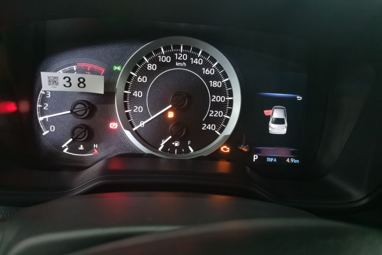 丰田 卡罗拉 2024款 1.2T 精英版中控内饰7004