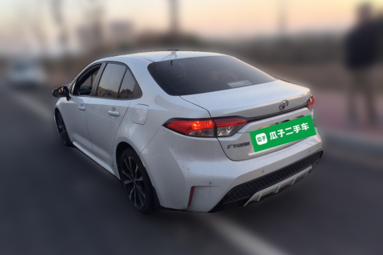 丰田 雷凌 2021款 185T CVT运动版车身外观5