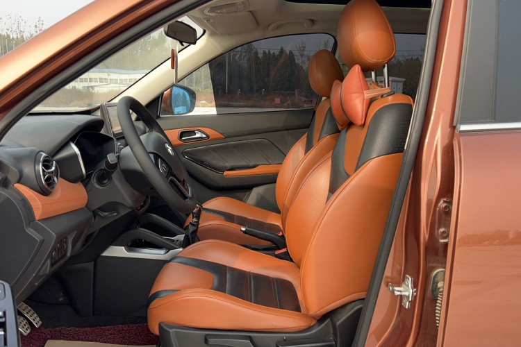 北京汽车 绅宝X35 2016款 1.5L 手动豪华版局部细节19