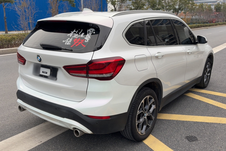 宝马X1 2021款 sDrive25Li 领先型车身外观6005