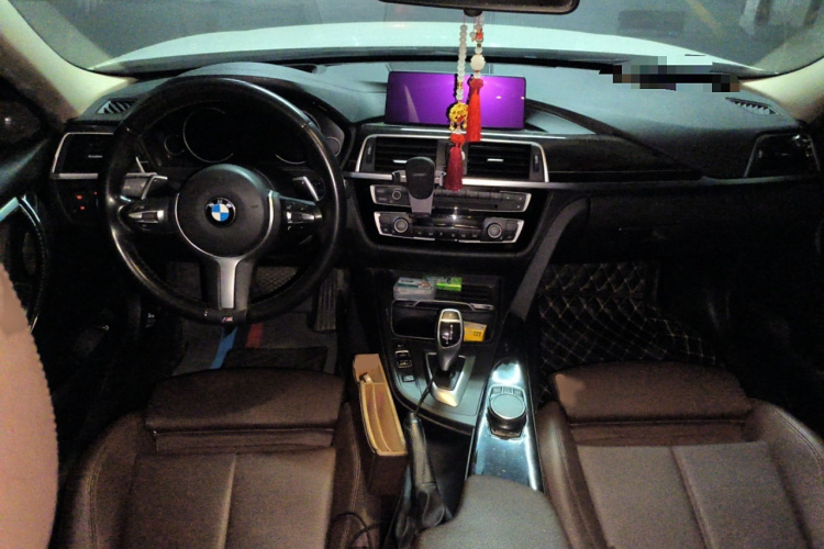 宝马3系 2019款 320Li M运动曜夜版中控内饰7002