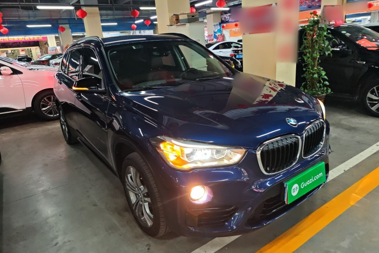 宝马X1 2018款 xDrive20Li 尊享型车身外观3