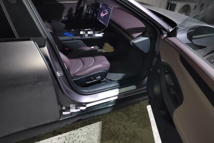 小米汽车 小米SU7 2024款 后驱长续航智驾版局部细节9005