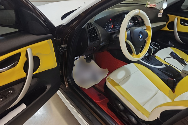 宝马1系(进口) 2008款 120i 自动挡中控内饰20