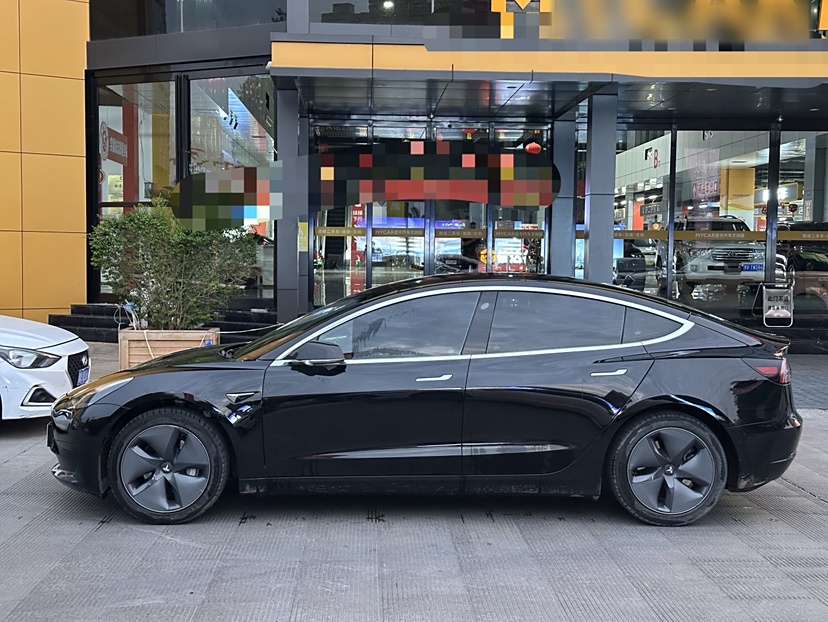 特斯拉 Model 3(进口) 2019款 标准续航后驱升级版(52度)
