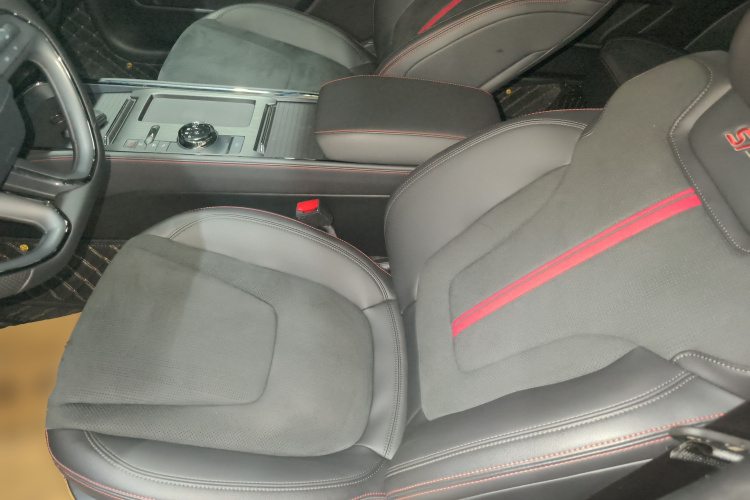 福特 蒙迪欧 2025款 2.0T EcoBoost E 混动 运动版 ST-Line局部细节19