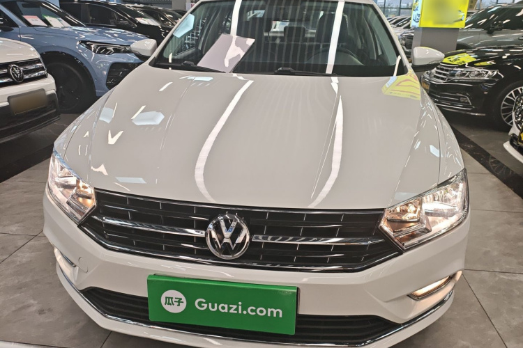 大众 宝来 2018款 1.5L 自动舒适型车身外观2