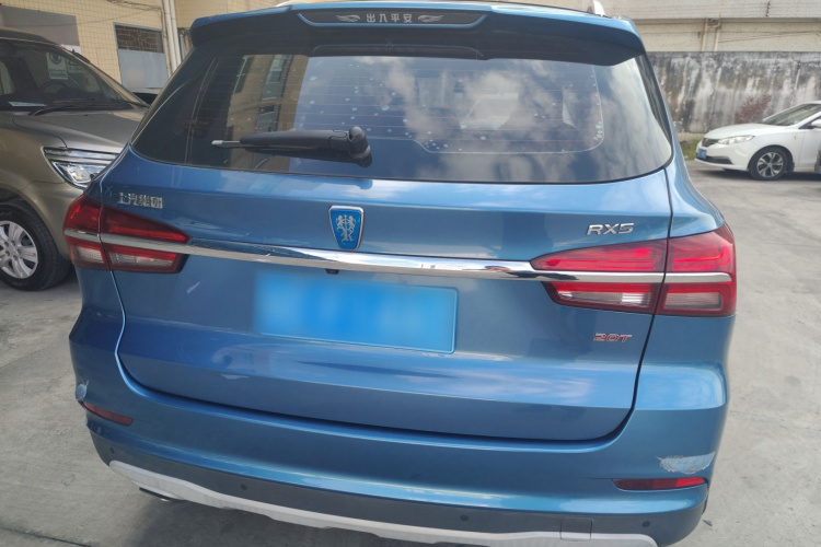 荣威RX5 2019款 20T 两驱自动Ali智联网铂金版车身外观6