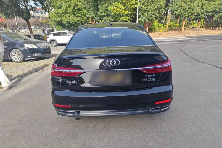 奥迪A6L 2019款 45 TFSI quattro 臻选致雅型车身外观6