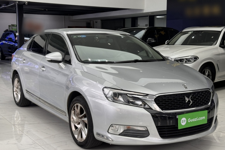 DS 5LS 2014款 1.8L 自动舒适版VTi140车身外观6004