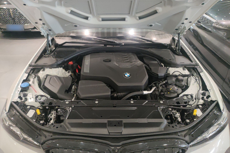 宝马3系 2025款 330i M运动曜夜套装局部细节24