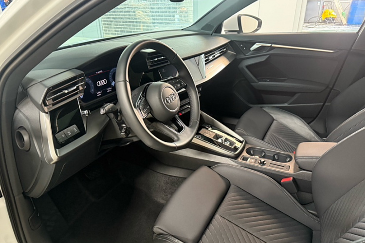 奥迪A3 2023款 改款 Sportback 35 TFSI 时尚致雅型中控内饰7001