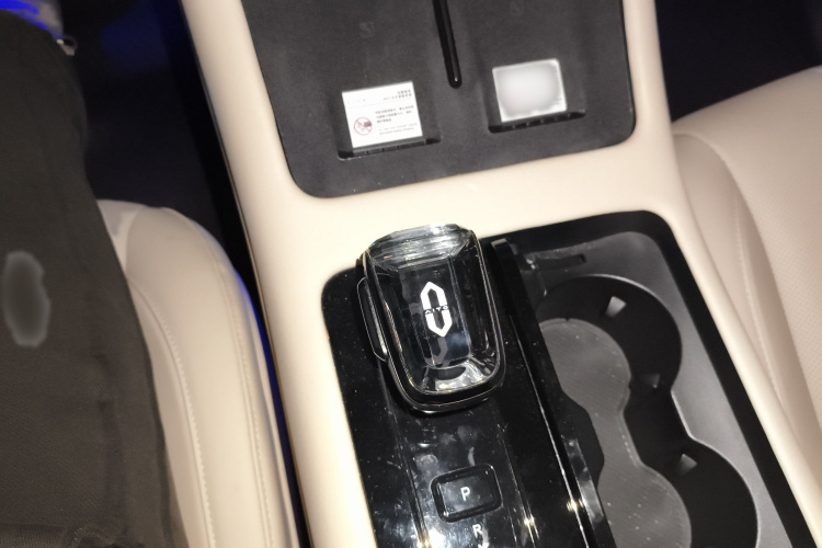 鸿蒙智行 问界M7 2022款 1.5T 四驱豪华版局部细节18