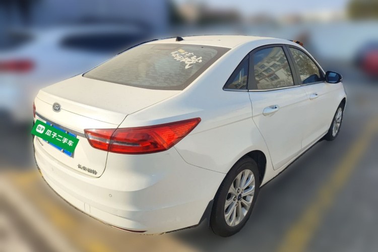 福特 福睿斯 2017款 幸福版 1.5L 自动时尚型车身外观7