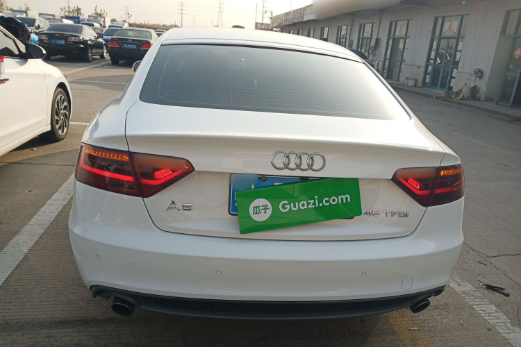 奥迪A5 2016款 改款 Sportback 45 TFSI 舒适型车身外观6