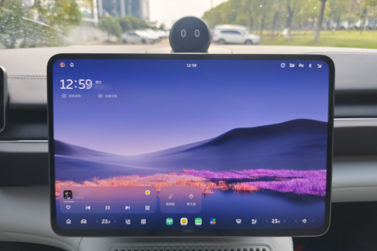 蔚来ES6 2025款 75kWh中控内饰7004