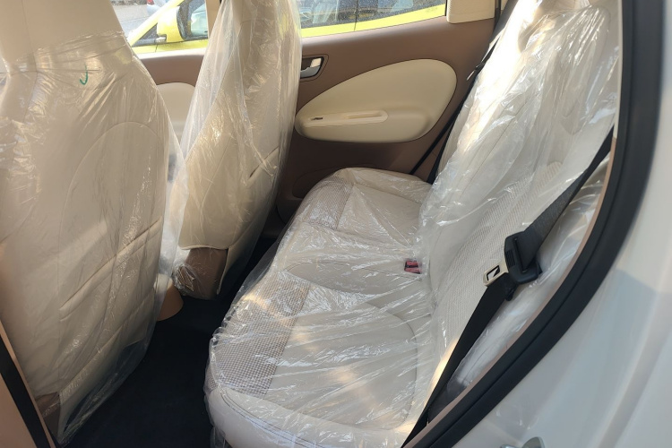 五菱汽车 宏光MINIEV 2025款 四门版 进阶款中控内饰21