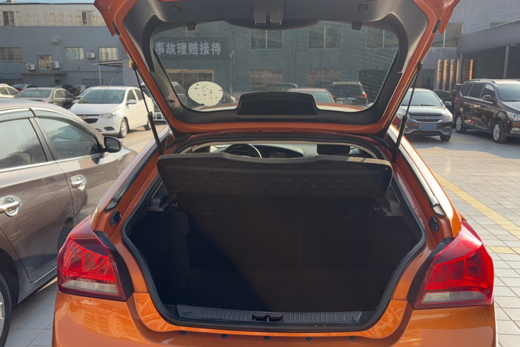 名爵 MG6 2014款 掀背 1.8L 自动驾值版局部细节23