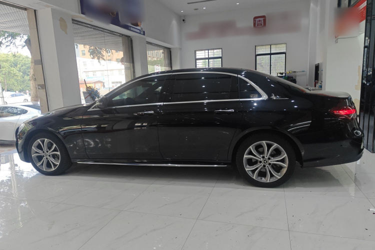 奔驰E级 2021款 改款 E 300 L 运动豪华型车身外观6003