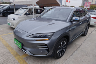 比亚迪 宋PLUS新能源 2025款 EV 智驾版 520km 尊贵型