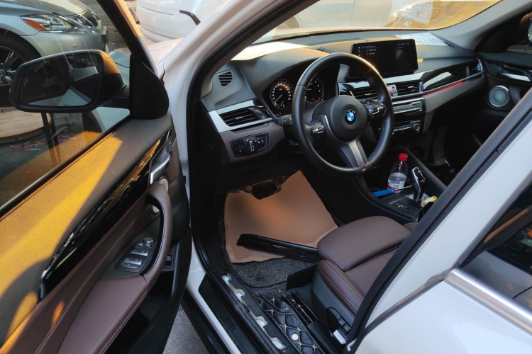 宝马X1 2022款 sDrive25Li 领先型中控内饰7003