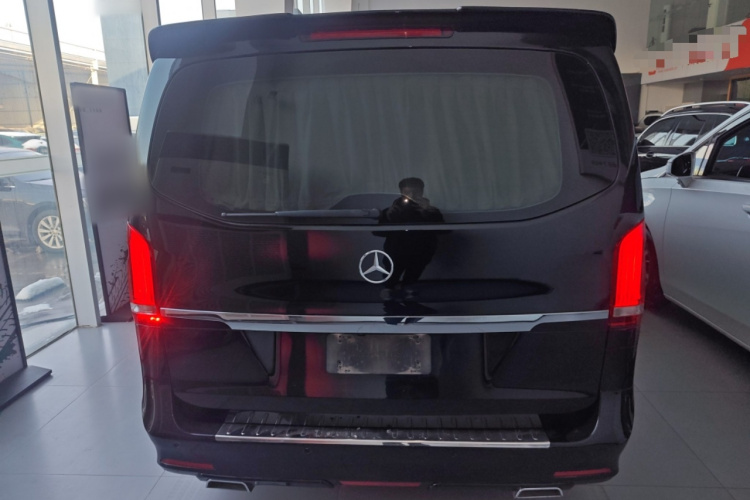 奔驰 威霆 2018款 2.0T 商务版 国VI车身外观6004