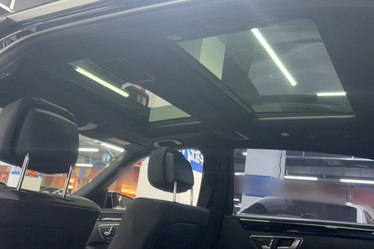 奔驰E级 2015款 E 200 L 运动型局部细节22