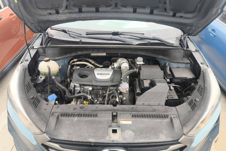 现代 途胜 2015款 1.6T 双离合两驱舒适型局部细节24