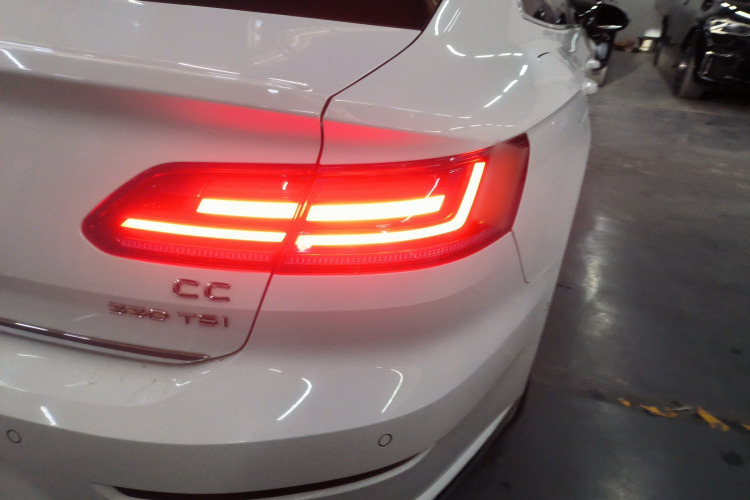 一汽-大众CC 2020款 330TSI 魅颜版 国VI车身外观9