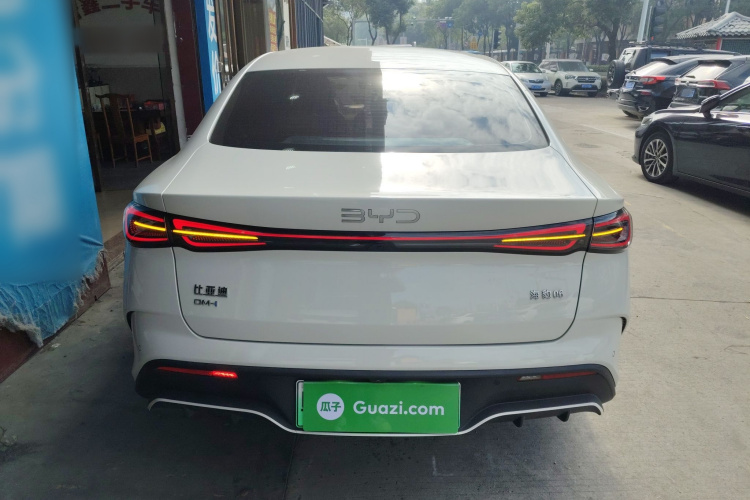 比亚迪 海豹06新能源 2024款 DM-i 80KM尊贵型车身外观6