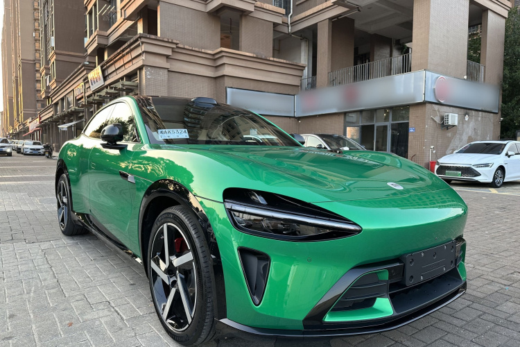 小米汽车 小米YU7 2025款 超长续航高性能四驱Max版车身外观6002