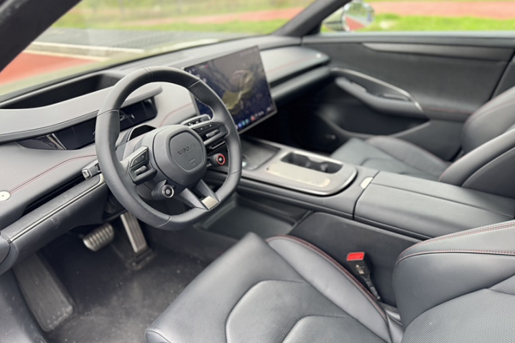 小米汽车 小米SU7 2024款 四驱超长续航高阶智驾Max版中控内饰7002