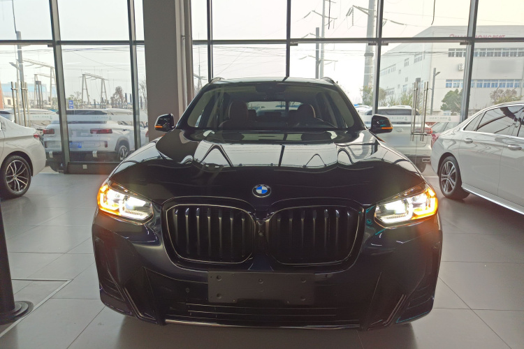 宝马X3 2022款 改款 xDrive30i 领先型 M曜夜套装车身外观6001