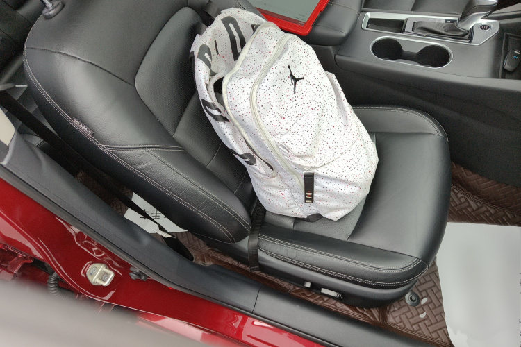 日产 天籁 2019款 2.0L XL 舒适版局部细节41