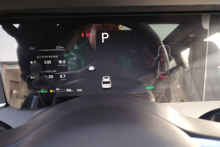 理想汽车 理想ONE 2020款 增程6座版局部细节14