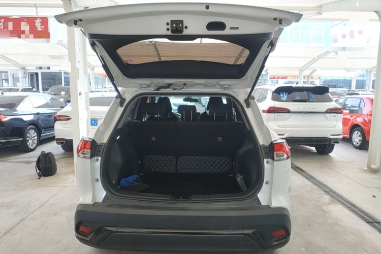 丰田 锋兰达 2022款 2.0L CVT精英版机舱底盘23