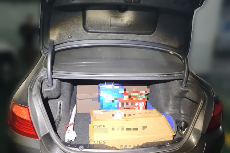 宝马5系 2013款 525Li 豪华型局部细节23