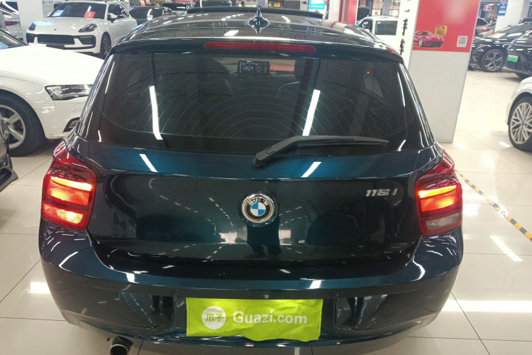 宝马1系(进口) 2013款 改款 116i 领先型车身外观6