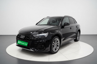 奥迪Q5L 2025款 40 TFSI 豪华动感型