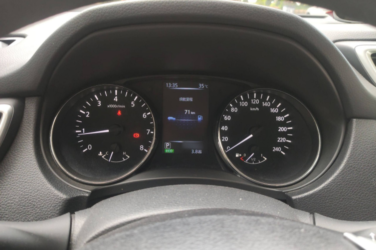 日产 逍客 2016款 2.0L CVT精英版局部细节14