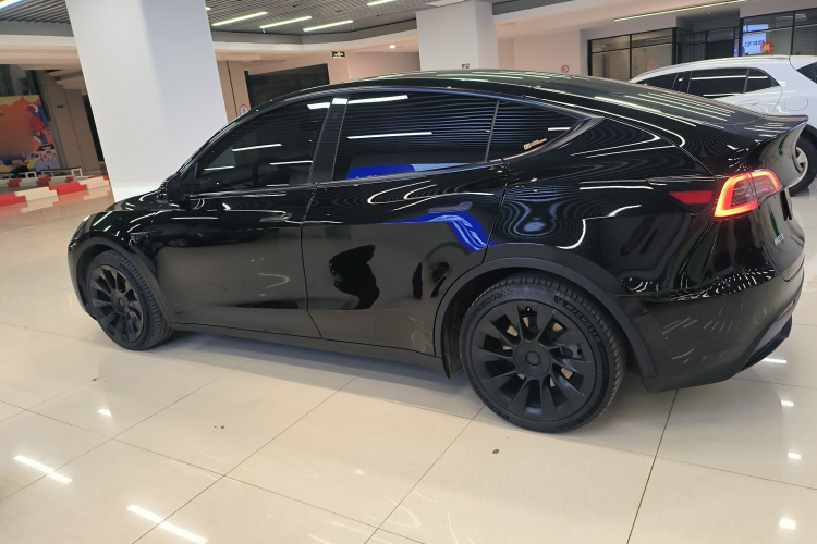 特斯拉 Model Y 2021款 标准续航后驱版车身外观6003