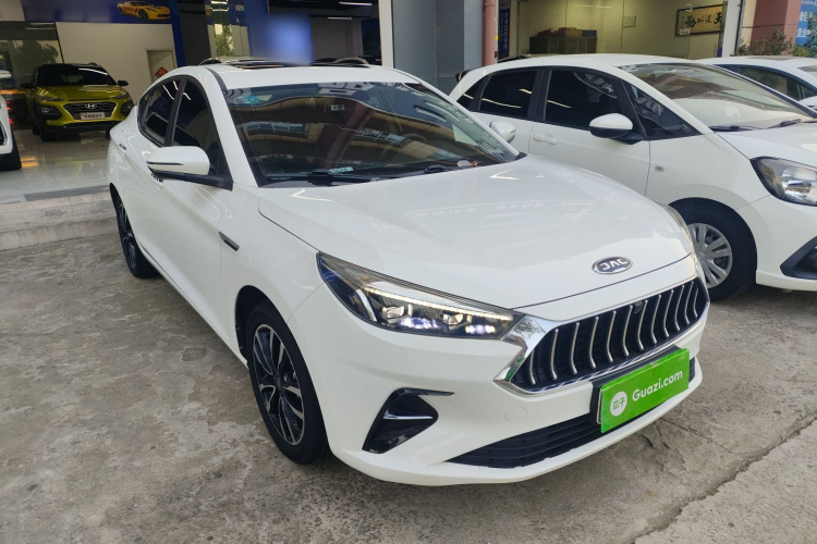 江汽集团 嘉悦A5 2020款 1.5T CVT超越型车身外观3